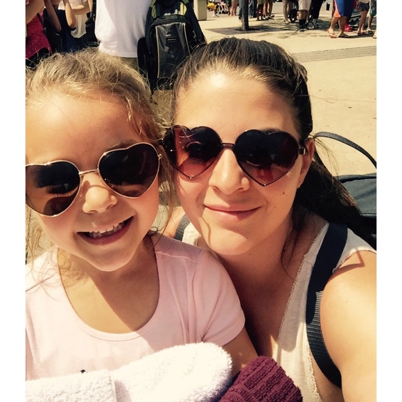 Meet your Posher, Brittany - Picture 5 of 7